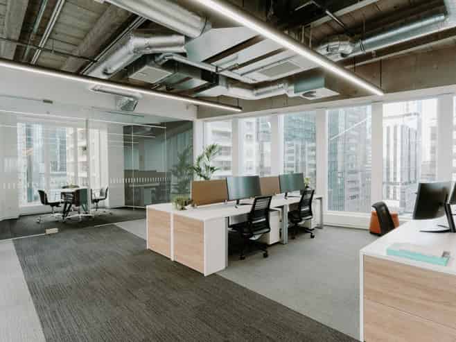 Full floor at Alberts