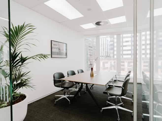 Full floor at Alberts