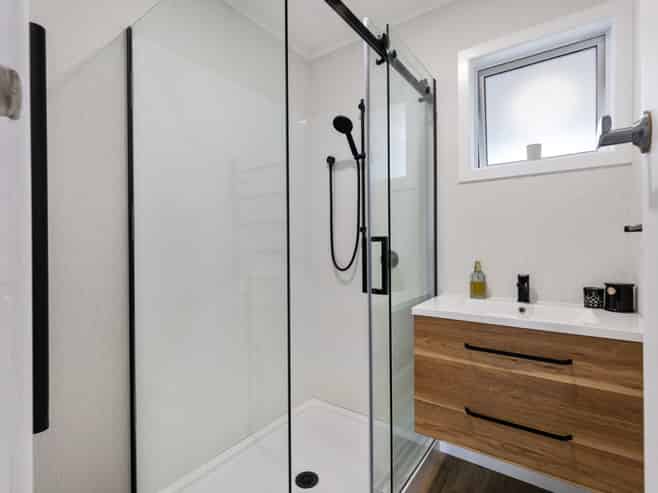 19 Battersea Place, Roslyn