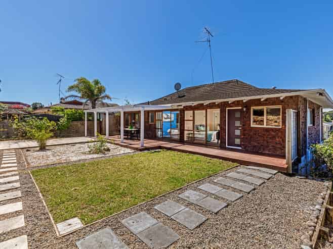 9 Robin Lane, Browns Bay