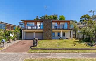 9 Robin Lane, Browns Bay