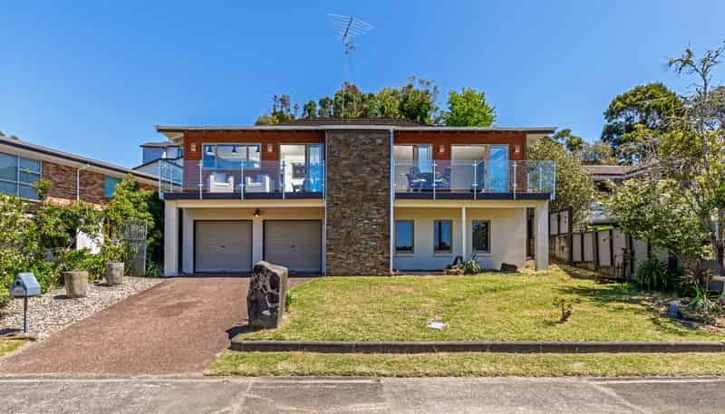 9 Robin Lane, Browns Bay