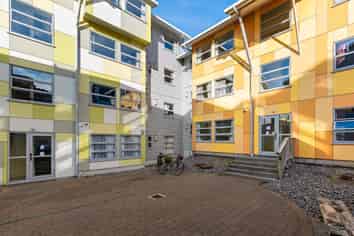 22 Room D/19-21 Drummond Street , Mount Cook
