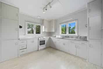 91 South Belt, Masterton