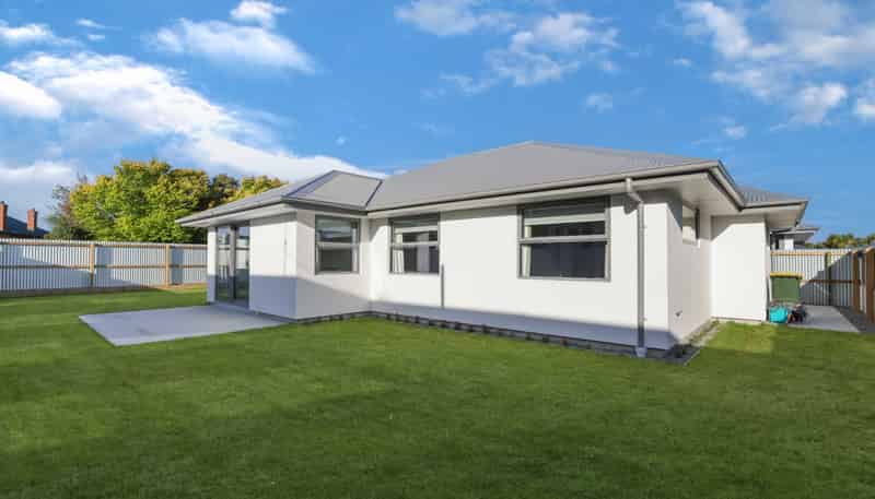 8 Wakanui Road, Hampstead