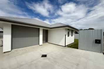 8 Wakanui Road, Hampstead