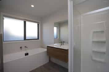 8 Wakanui Road, Hampstead