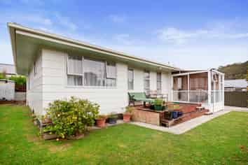 3 Korau Grove, Stokes Valley