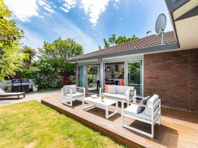 2/121 Barrington Street, Somerfield