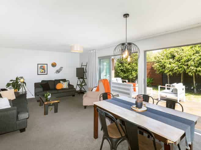 2/121 Barrington Street, Somerfield