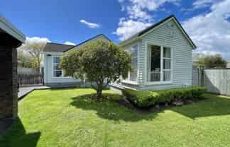 12 Argyle Grove, Trentham