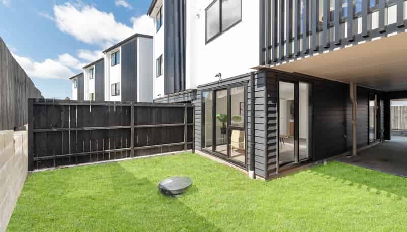 5,6,7/2 Choice Avenue, Henderson