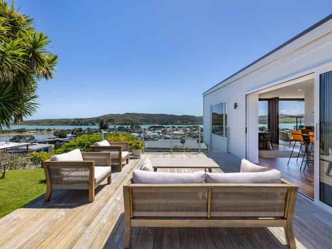 18 Upper Bow Street, Raglan