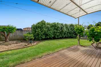 17 Aitkenhead Court, Parakai