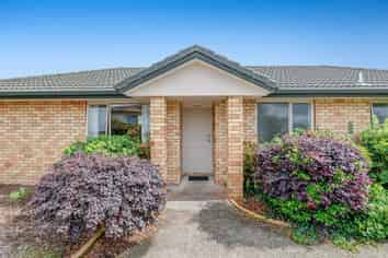 17 Aitkenhead Court, Parakai