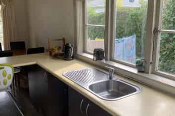 B/64 Upper Plain Road, Masterton