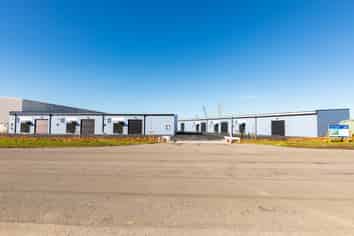 Modern, Tidy Industrial Unit, Ready to go!