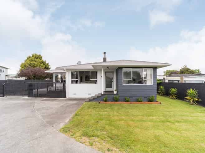 9 Hinau Place, Cloverlea