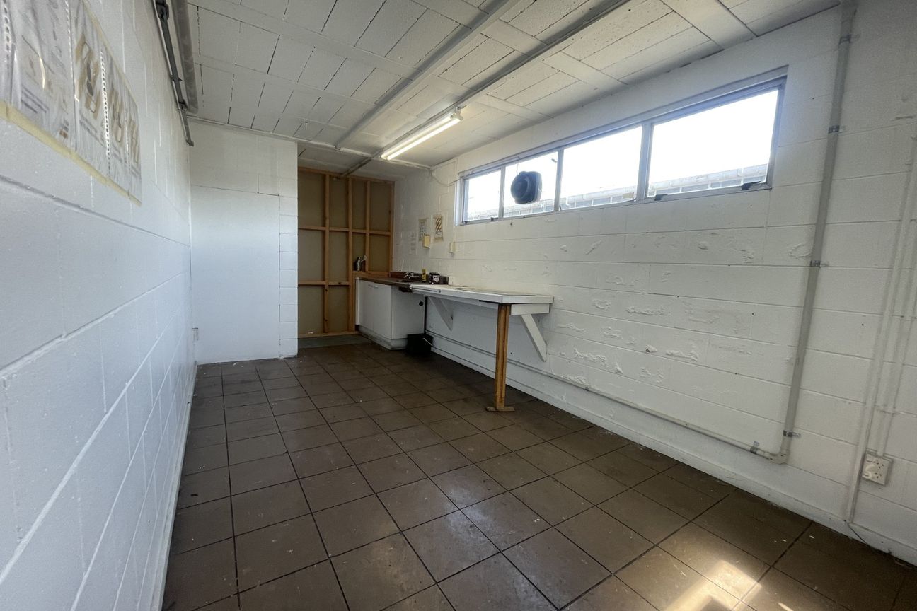Affordable Warehouse in Otahuhu - Altro