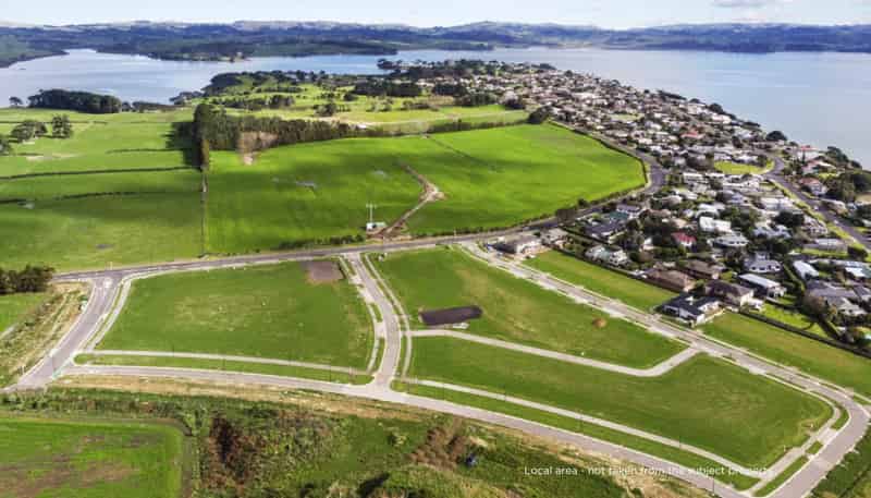 34 and 36 Korowhiti Road, Clarks Beach