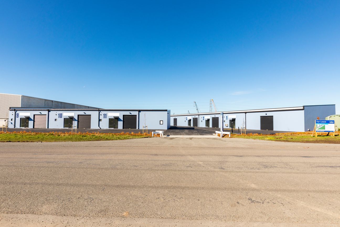 Modern, Tidy Industrial Unit, Ready to go! - Vista 3