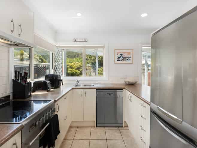 284 Waiwhetu Road, Fairfield