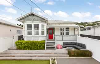 50 Freyberg Street, Lyall Bay