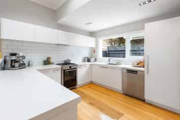 50 Freyberg Street, Lyall Bay