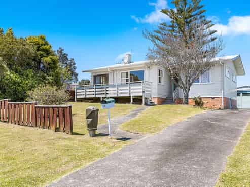 29 Kaikoura Street, Henderson