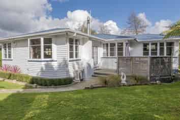 27 Gordon Place, Levin