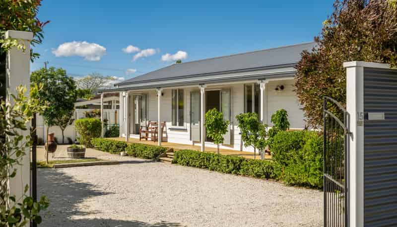 15 Kirk Street, Renwick