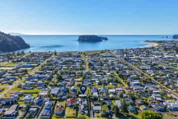 211B The Square, Whangamata