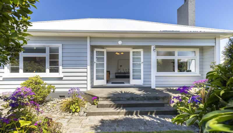 40 Tukapa Street, Westown