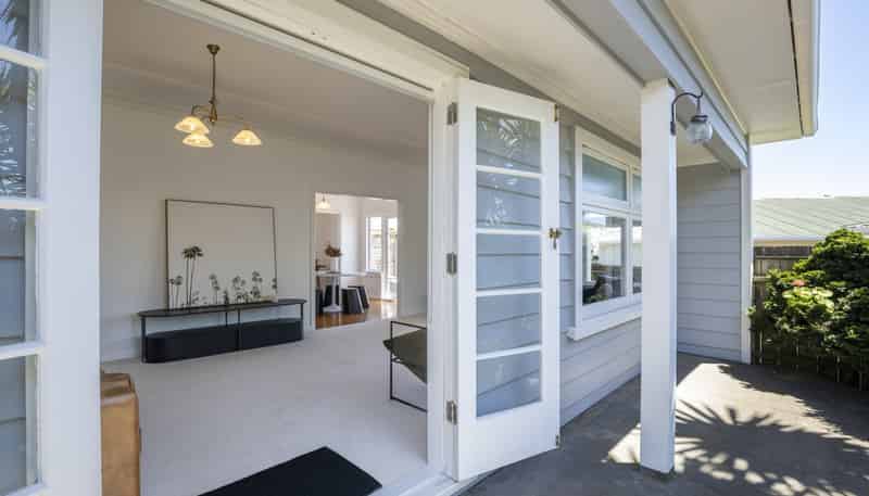 40 Tukapa Street, Westown