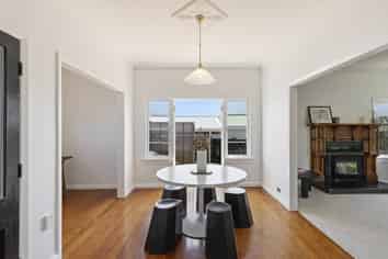 40 Tukapa Street, Westown