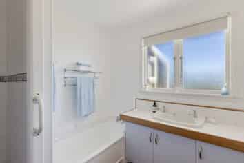 206B Tukapa Street, Westown