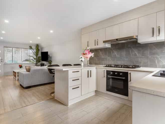 8/6 Patterson Street, Sandringham