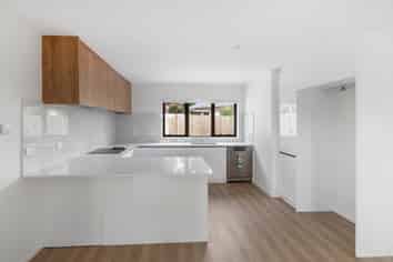 28a McKinstry Avenue, Mangere East