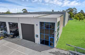 Functional Industrial Unit in Prime North Shore Location