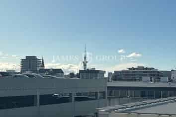 TOP FLOOR MOUNT EDEN OFFICE – CITY FRINGE HUB