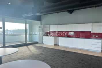 TOP FLOOR MOUNT EDEN OFFICE – CITY FRINGE HUB