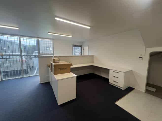 Quality industrial unit | 230sqm