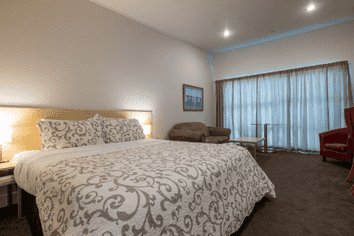 Motel Investment Opportunity 8% Return – Freehold 