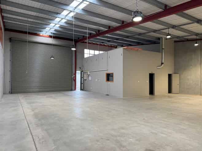 Modern Industrial Unit