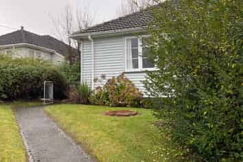 6 Stamford Place, Lansdowne