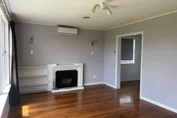 8 King Street, Pahiatua