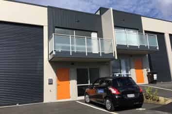 16/45 Karepiro Drive, Stanmore Bay