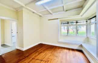 Corner Office Space | 138m²