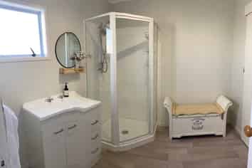 1/18 Cumberland Street, Leigh