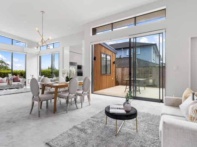 36 Matahae Drive, Flat Bush